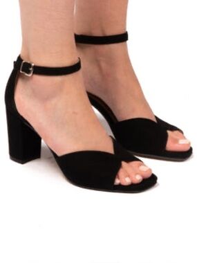 L'INTERVALLE Black Open-Toe Heels